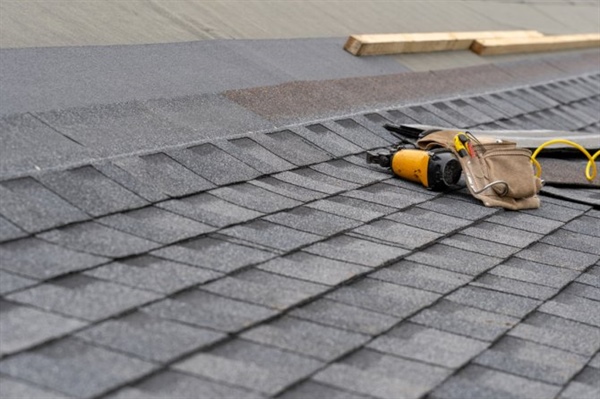 6 Tips to Increase the Lifespan of Your Asphalt Roof