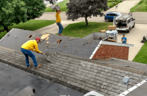 Should I Repair or Replace My Roof